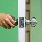 El significado de los sueños sobre puertas en nuestra vida cotidiana